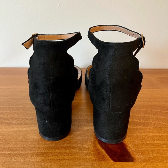 Journee Collection Edna Pump | Black Faux Suede Block Heels | Size 6 Wide - Picture 4 of 7